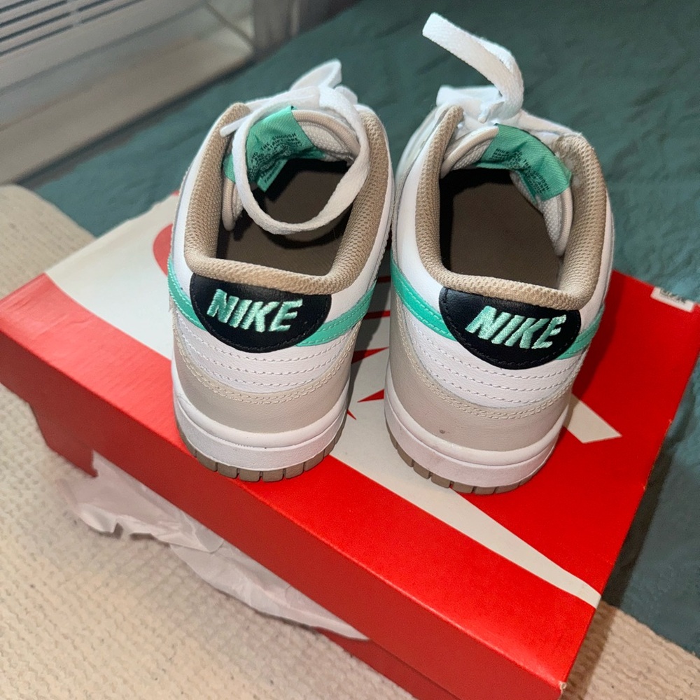 Nike Dunks - Picture 4 of 7